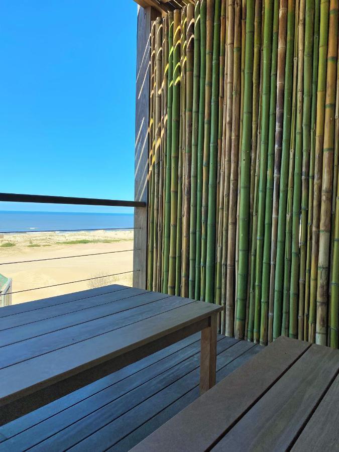 Ojos De La Viuda Apartment Punta Del Diablo Bagian luar foto