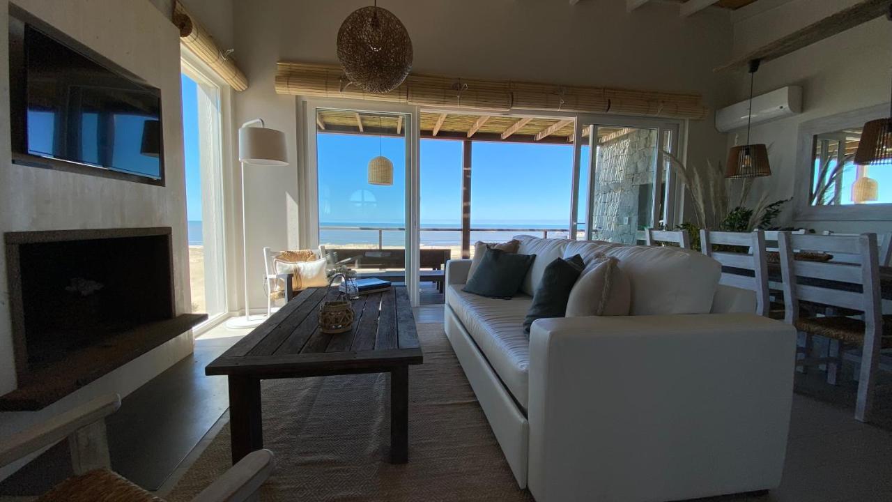 Ojos De La Viuda Apartment Punta Del Diablo Bagian luar foto