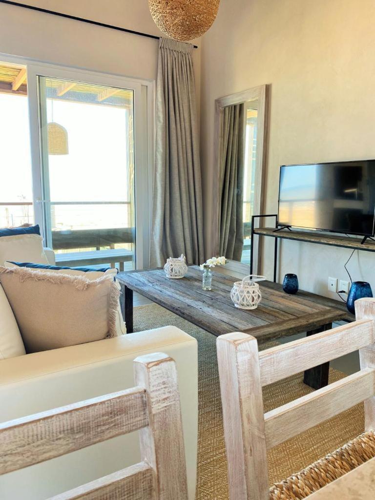 Ojos De La Viuda Apartment Punta Del Diablo Bagian luar foto
