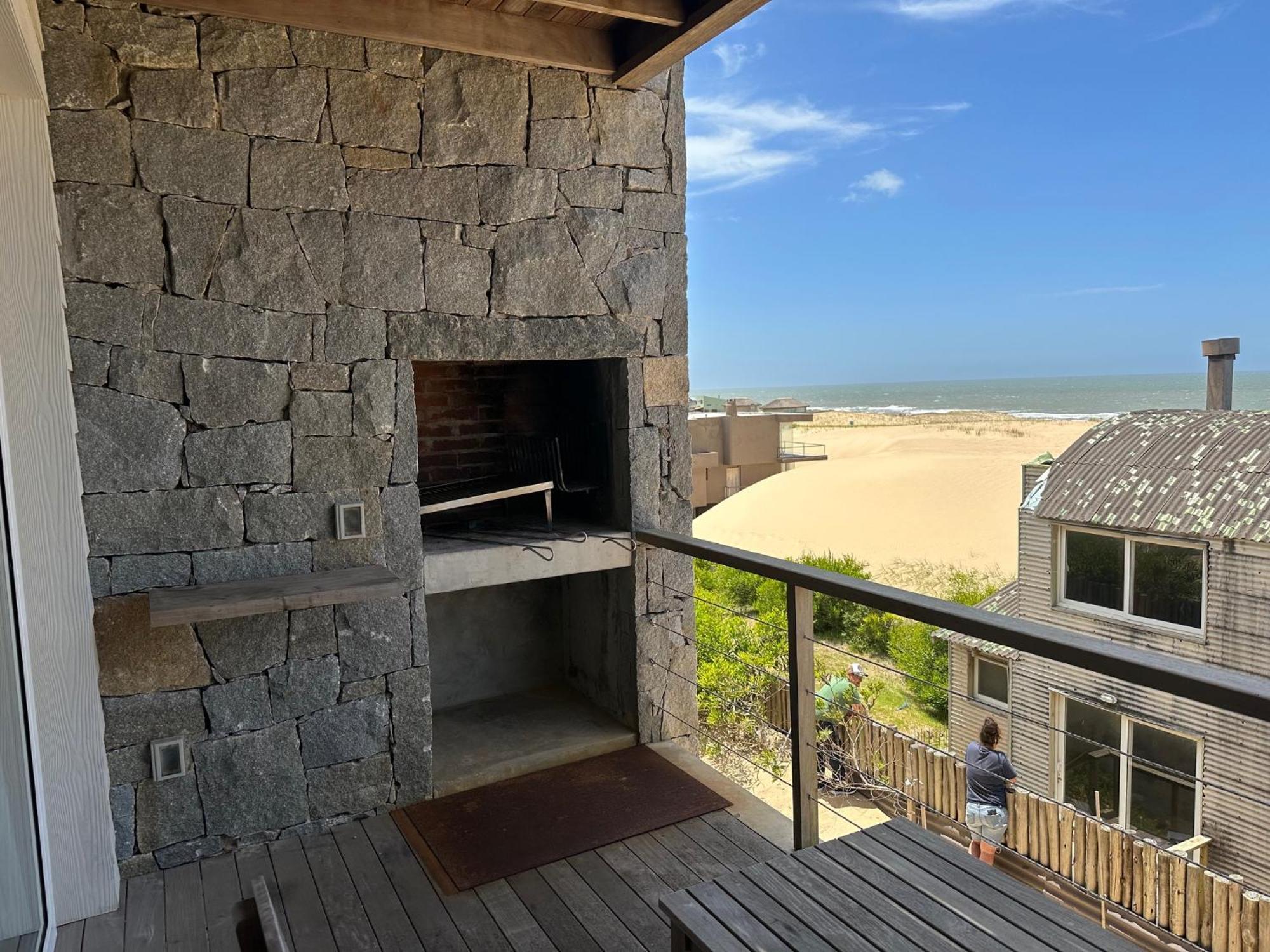 Ojos De La Viuda Apartment Punta Del Diablo Bagian luar foto