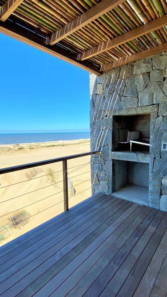 Ojos De La Viuda Apartment Punta Del Diablo Bagian luar foto