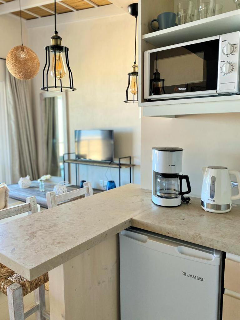 Ojos De La Viuda Apartment Punta Del Diablo Bagian luar foto